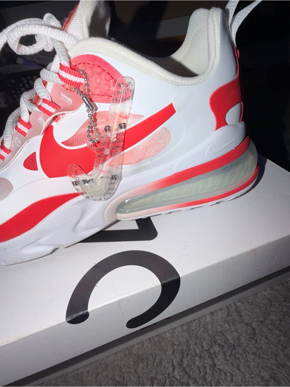 Nike Air Max 270 React SE Bubble Wrap ( White and Red ) - Picture 3 of 7